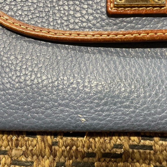 Dooney & Bourke Blue and Brown Leather Trifold Wallet. - Picture 3 of 12